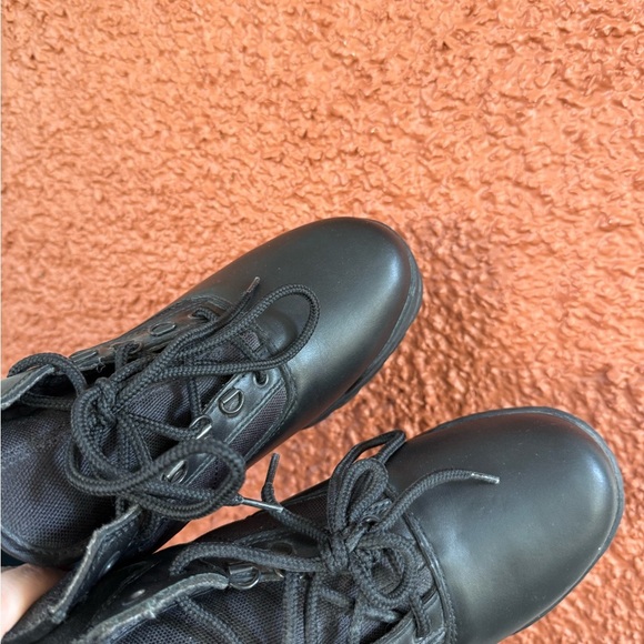 Thorogood Tactical Boots Leather The Deuce 6 Inch Lace Up  834-6086 Men's 9 - Picture 2 of 7